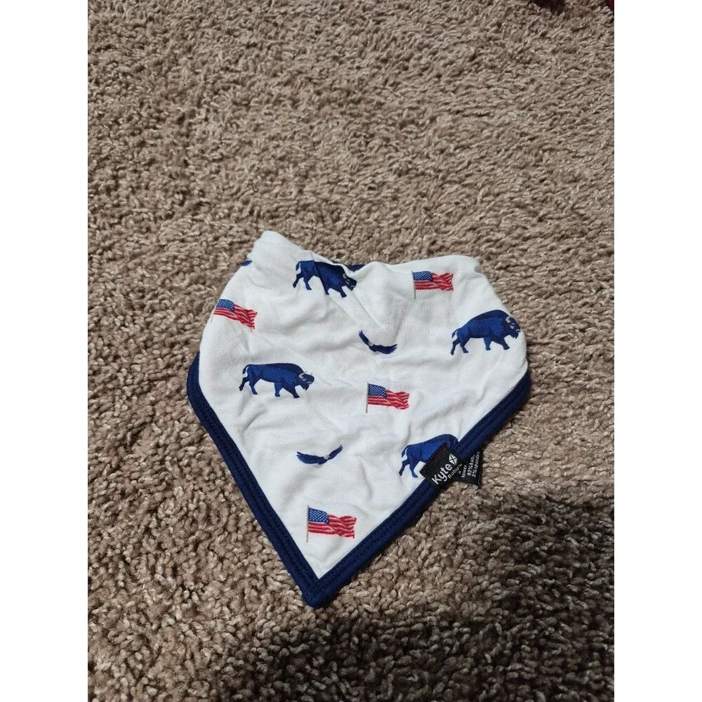 Kyte baby bib excellent like new